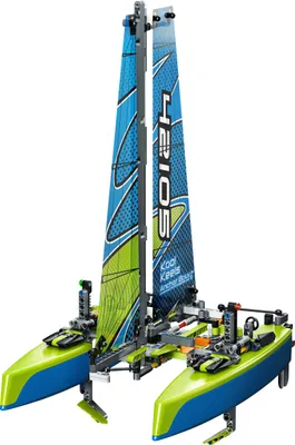 Produktbild von LEGO 42105 Technic Katamaran, Motorboot, 2in1 Spielzeug für Kinder ab 8 Jahre, Boot fürs Spielen im Wasser geeignet