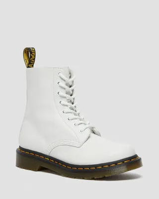 Produktbild von Dr Martens 1460 Pascal Virginia Weiß - Damen Stiefel - 26802543 dr martens, doktor martens, dr martens verkauf, dr martens schuhe, dr martens damen, dr martens kaufen, dr martens schwarz, doktor martens schuhe, dr martin schuhe, schuhe dr martens, dr martens lack, dr martens damen verkauf, dr martens angebot, doktor