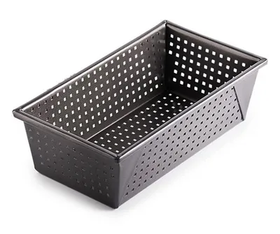 Produktbild von Betty Bossi Brotbackform »Knusper für 500-g-Brote«, Antihaft. Rundum knusprig dank gelochter Backform.