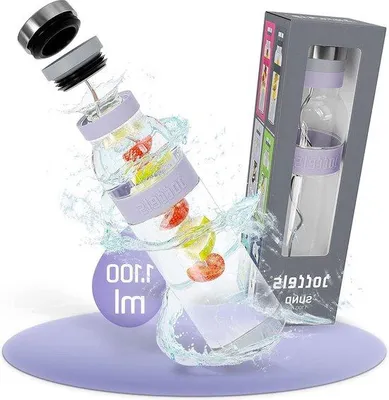 Productafbeelding van Karaffe 1,100 ml - Glazen karaffe met fruitspies - Lavendelblauw