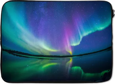 Produktbild von MuchoWow® Laptop Hülle 13 Zoll Nordlicht - Sternenhimmel - Reflexion Laptoptasche - Laptophülle - Sleeve - Rundumschutz