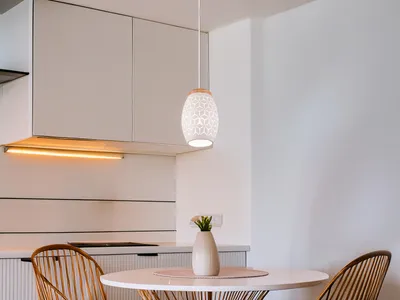 Image de Suspension BIDAR blanche 1xE27x28W en métal, dimensions : 150x15x15 cm, IP20, RL