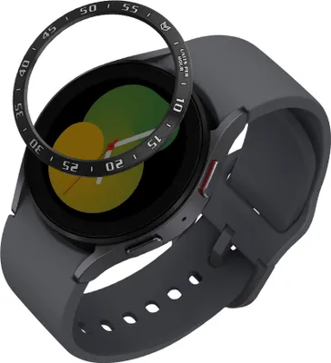 Produktbild von kwmobile Schutzring kompatibel mit Samsung Galaxy Watch 5 (40mm) Fitnesstracker - Bezel Ring Lünette in Schwarz Silber