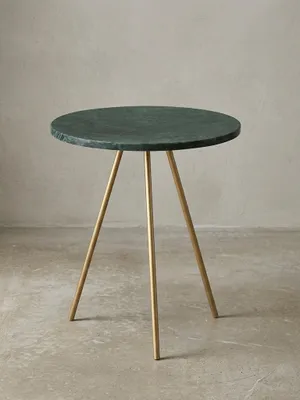 Produktbild von Beistelltisch aus echtem Marmor, Green & Gold Design, Robuste Metallbeine. 38x38x44 cm | Kadima Design