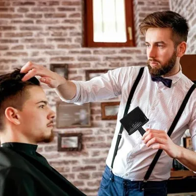 Produktbild von Friseurbürste Nackenbürste Schwarz aus Kunststoff und Nylon | Haar und Bart nach Schnitt, Hautfreundliche Borsten, Friseurbedarf im Salon