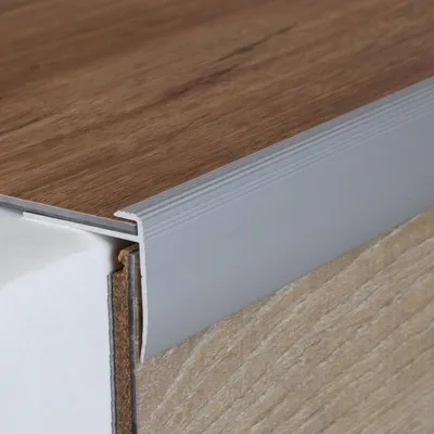 Produktbild von PROVISTON | Einfass- & Abschlussprofil | Aluminium | 27 x 30 x 1000 x 3 mm | Silber | Einschubprofil | Abschlussleiste | Bodenprofil