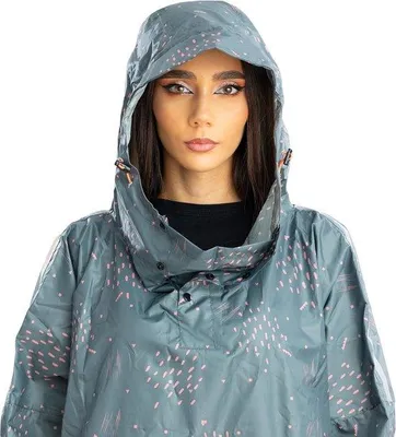 Produktbild von Famanu Regenponcho 100% recyceltes Polyester - leicht, wasserfest, schwarz