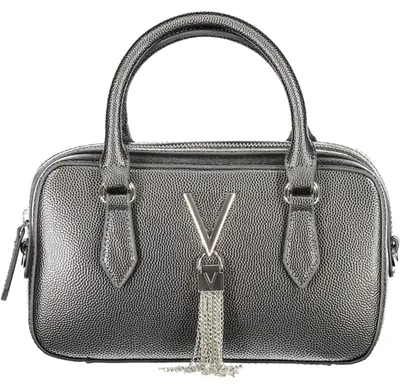 Immagine prodotto di Elegante shopper in argento con tracolla e tasche interne, ideale per le donne