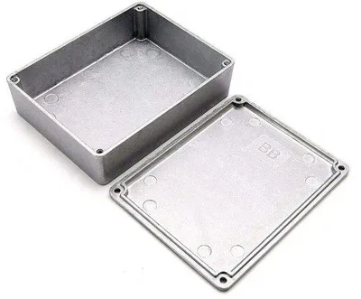 Image de Boîtier de protection étanche - Idéal pour une utilisation en extérieur - Argenté - Résistant à la corrosion - Livré avec connecteur