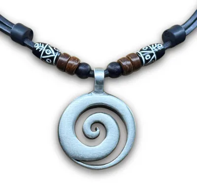 Produktbild von HANA LIMA | Surferkette Koru Maori Spirale Kette Leder Halskette Herren Damen