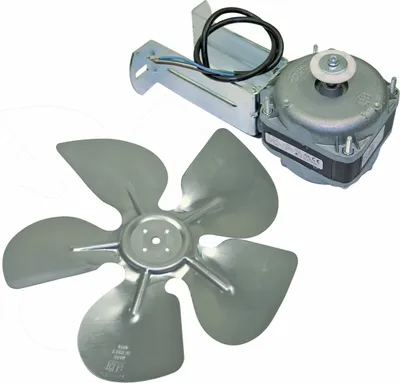 Produktbild von Europart 10004033 UNIVERSAL Ventilator Lüfter Fan Motor 16W 230V Ventilatorflügel Flügel 300mm mit Haltebügel für Kühlgerät Kühlschrank Gefrierschrank