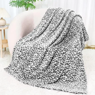 Zdjęcie produktu dla Elzusha - Miękki koc flanelowy w leopardzi wzór, czarny, 130x150 cm