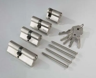 Zdjęcie produktu dla Zestaw 4 zamków cylindrycznych Abus z 5 kluczami