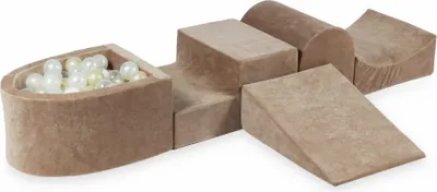 Produktbild von Schaumstoff-Spielset mit Hügel und Mikro-Bällepool – Samtig weiches Dunkelbeige + 100 Bällebadbälle / transparent, weiß, perlmutt, hellgold, Meerjungfraueneffekt