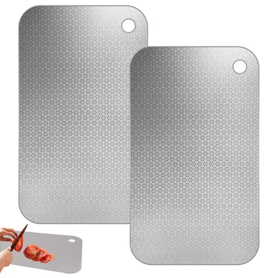 Produktbild von 2-teiliges Schneidebrett-Set aus Titan, 23,5 x 14,5 cm, doppelseitig, lebensmittelechter Edelstahl, Wabenstruktur, geeignet für Fleisch, Gemüse, Obst und Brot