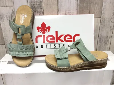 Produktbild von Rieker Damen Pantolette mintgrün mit dickerer Keilsohle 41