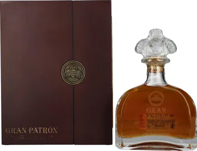 Produktbild von Gran Patrón Tequila BURDEOS Añejo 100% de Agave 40% Vol. 0,7l in Holzkiste