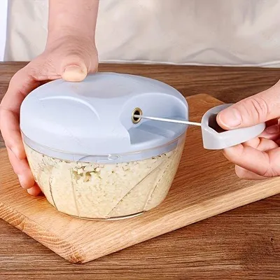 Produktbild von Multifunktionales Gewürzmühlen-Set mit rostrv-freien Messern und 500 ml Kunststoffbehälter.