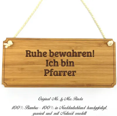 Produktbild von Mr. & Mrs. Panda Holz Türschild Pfarrer - Geschenk, Landhaus, Diplom, Graviert, Wegweiser, Shabby, wandtafel, Schild, Schenken, Holzschild, Geschenkidee