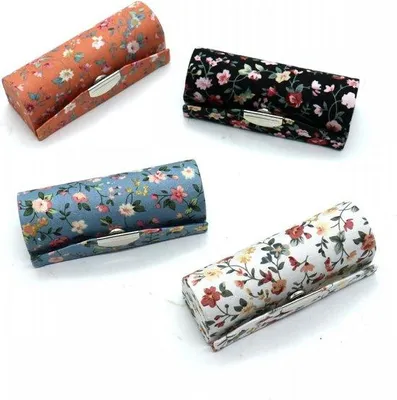 Immagine prodotto di Set organizer per trucco con motivo floreale - 4 portarossetti con specchio - Borsa per cosmetici e organizer