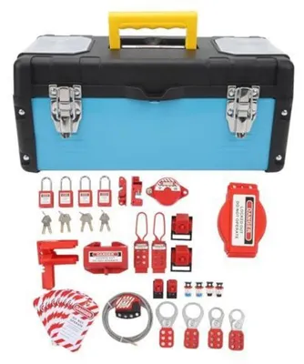 Immagine prodotto di Kit di sicurezza per la gestione di serrature e interblocchi, composto da 47 elementi, tra cui lucchetti, etichette di sicurezza (LOTO), fascette e una cassetta degli attrezzi