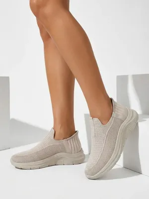Produktbild von Aurelia Comfort Beige Slip-On Damen Stoffschuhe mit flachem Absatz, Größe 40