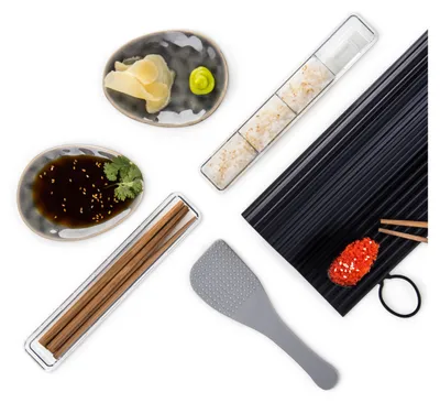 Produktbild von Blumtal Sushi Set Spülmaschinenfeste Sushimatte - Langlebiger, Nachhaltiger Sushi Maker mit Hochwertigen Edelholzstäbchen und Reislöffel für Anfänger und Sushi-Profis