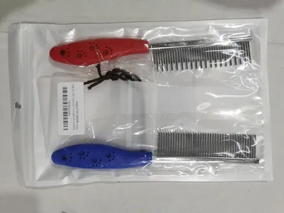 Produktbild von Flohkamm für Katzen und Hunde mit langem und mittellangem Haar - Set von 2 (Rot+Blau)