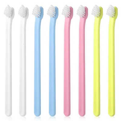 Image de Brosses à dents pour chiens, lot de 8. Mini-brosses à dents pour chiens et chats, pour un nettoyage en profondeur. Portables