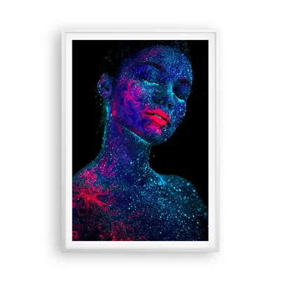 Produktbild von Gerahmtes Poster - Weißer Rahmen - Frau Ultraviolett Glitzer - 70x100 cm - Wand Bild - Wanddeko - Wandbilder - Kunstposter - Wandposter - Bilderrahmen - Bilder - Kunstdruck - P2WPA70x100-4527