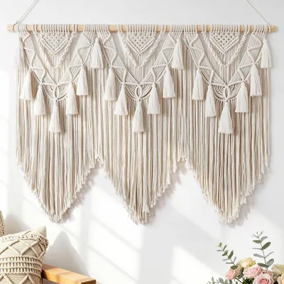 Image de Tapis mural en macramé de style bohème géométrique, couleur beige