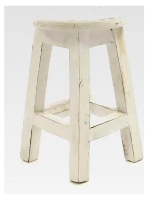 Produktbild von Rustikaler Hocker Tarifa aus Holz – Farbe: weiß – im Landhausstil
