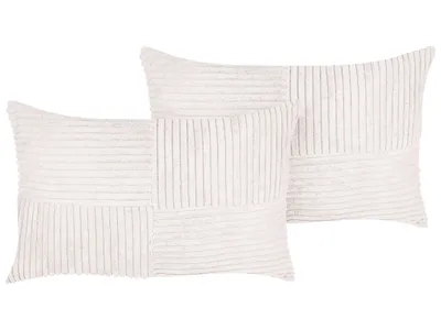 Produktbild von BELIANI Set aus 2 Cremeweiß dekorativen Kissen aus Cord 50 x 30 cm Gestreiftes Muster modernes Design Wurfkissen