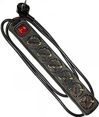 Immagine prodotto di Presa multipla Edm con interruttore a 6 prese 3x1,5 Mm 1,5 M Nero Taglia unica / Spina UE Nero Taglia unica