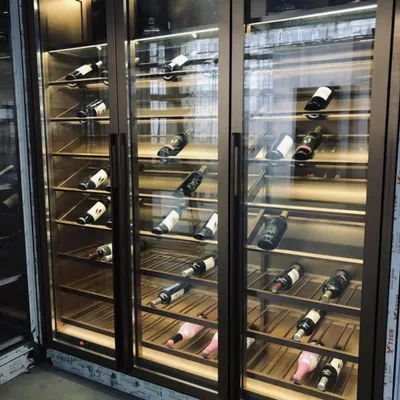 Image de Armoire à vin moderne noire en acier inoxydable pour des