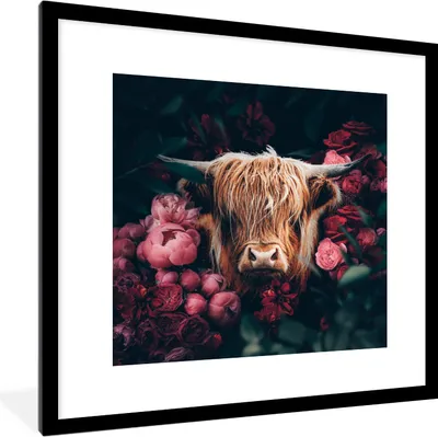 Produktbild von MuchoWow® Gerahmtes Poster Kuh - Schottischer Highlander - Blumen - Botanisch 40x40 cm - Poster mit Schwarzem Bilderrahmen Wandposter Rahmen Foto Bilder - Poster - Plakat im Rahmen