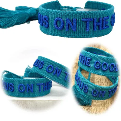 Produktbild von LS-LebenStil Canvas Statement Armband Focus on the Good besticktes Stoffarmband gewebt textiles Quasten Spruch Boho Geschenk Freundschaftsarmband
