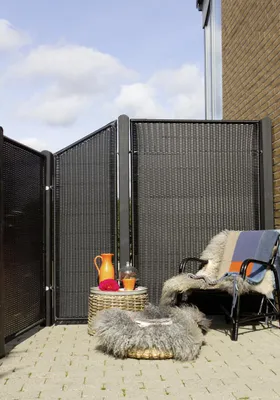 Produktbild von Plus Schrägelement Trend 55 x 170/140 cm schwarz Polyrattan
