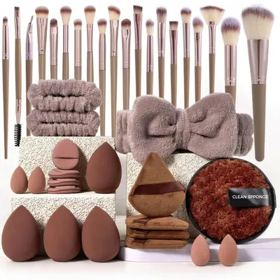Obrázek produktu pro Profesionální sada štětců na líčení – 40 kusů – včetně houbičky na make-up