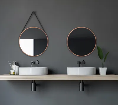 Produktbild von Wandspiegel rund Talos Copper Style Matt Ø 50 cm – Badspiegel mit Aufhängegurt in Lederoptik – hochwertiger umlaufender Aluminiumrahmen in kupferfarben – Badezimmerspiegel