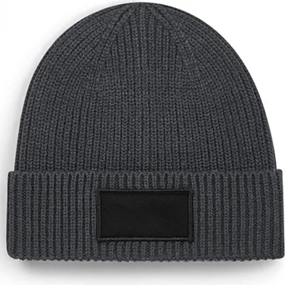 Produktbild von Beechfield B442R | Fashion Patch Beanie gerippter Strick - Farbe: Graphite Grey/Black - Größe: One Size