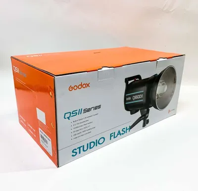 Produktbild von GODOX QS600II Profi Studio Mondlicht Strobe Blitz Licht 600Ws GN76 mit Modellierung Lampe Professionell Studio Blitzlicht für Studio Fotografie Porträt (QS600II)