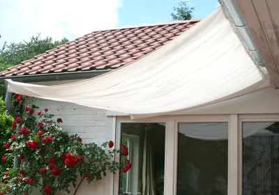 Imagen del producto de Kit universal de protección solar, 330x200 cm, color marfil y beige, ideal para jardín y camping