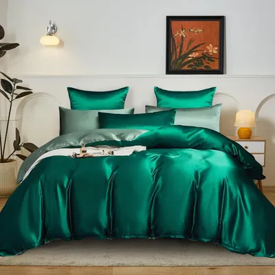 Productafbeelding van Satinede lakenset, 220x240 cm, groen. Omkeerbare lakenset, 3-delig, met rits en 2 kussenslopen van 80x80 cm