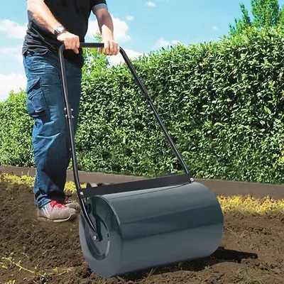 Imagen del producto de Rodillo para césped, verde y negro, de 63 cm y 50 litros de capacidad, para jardín, terraza y uso en exteriores