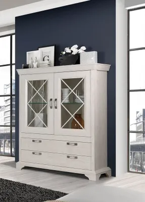 Produktbild von Standvitrine "Kashmir" Glasvitrine 123cm pinie weiß inkl. Beleuchtung Landhaus-Stil