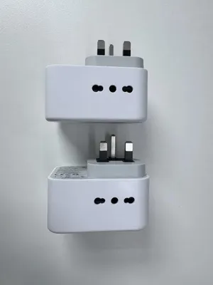 Produktbild von TESSAN Reiseadapter UK Stecker auf Italienisch