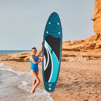 Produktbild von Aufblasbares Stand Up Paddle Board - SUP Board - 150 kg Belastbarkeit - 305 x 76 cm - Pumpe, Paddel, Finne & Tragetasche - Für Surfen/Paddeln