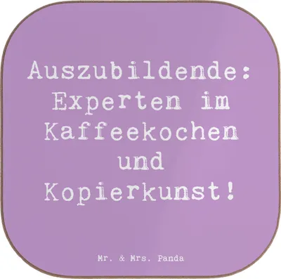 Produktbild von Mr. & Mrs. Panda Tassenuntersetzer Spruch Auszubildende Kaffeekünstler - Lavendeltraum - Geschenk, Geschenke für Berufstätige, gläseruntersetzer, Coaster, witziger, Beruf