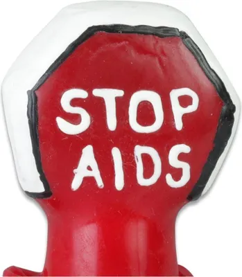 Image de Condomerie - Des Préservatifs Fantaisies Peints À La Main Pour Stopper Le Sida